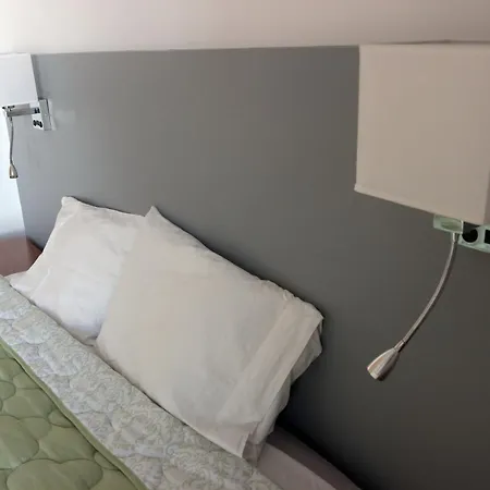 Couette-café Tir Na Nog 4*