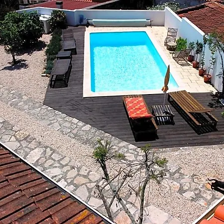 Tir Na Nog Alfeizerão