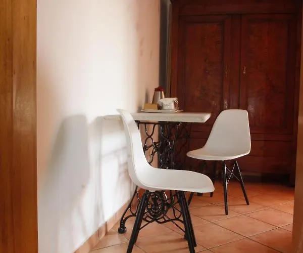 Couette-café Tir Na Nog 4*